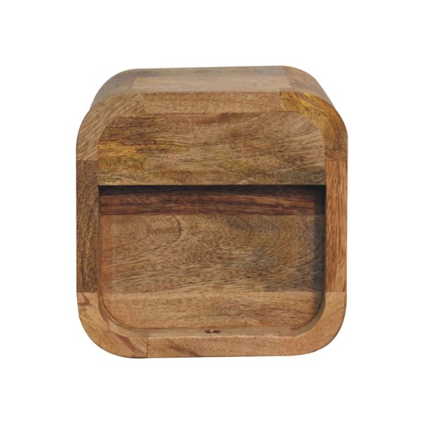 Close-up of the refined oak-like finish on the solid mango wood surface.